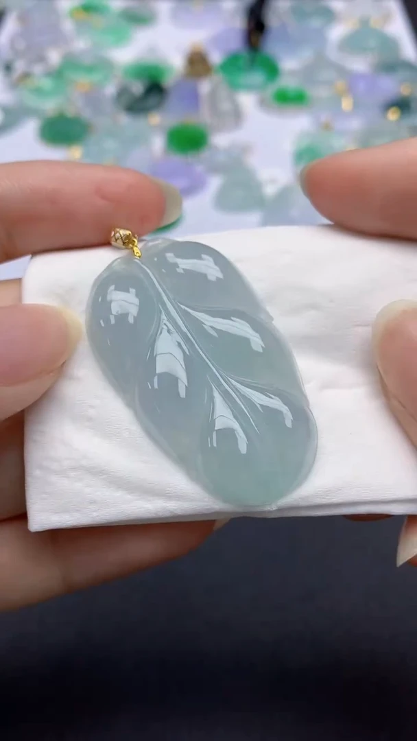 翡翠18K金镶嵌颈饰天然缅甸a货翡翠百元以上9元证书费自理