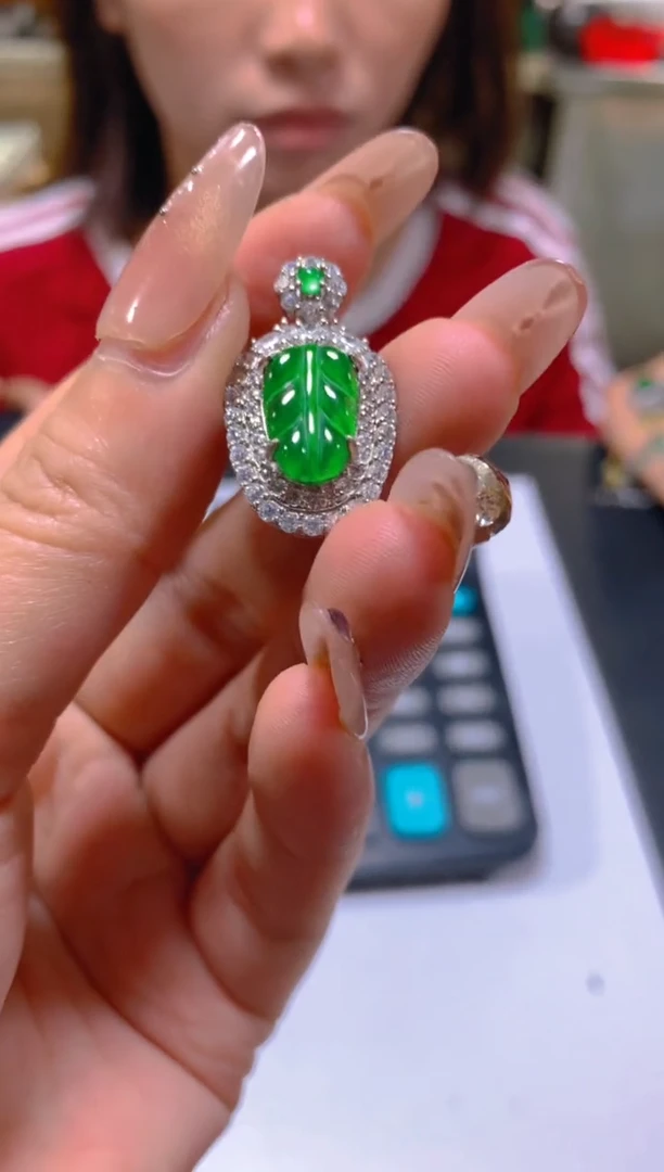 颈饰未镶嵌翡翠多样性发一