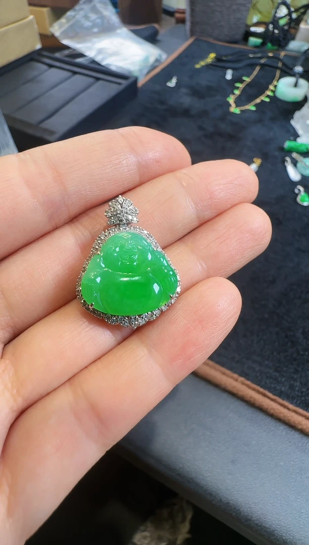 【闪购商品】翡翠颈饰18K金镶嵌00007800