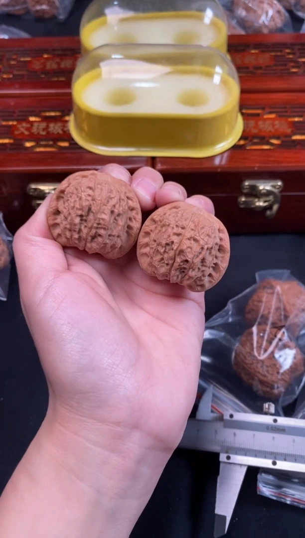 把件文玩核桃血麒麟38尺c837