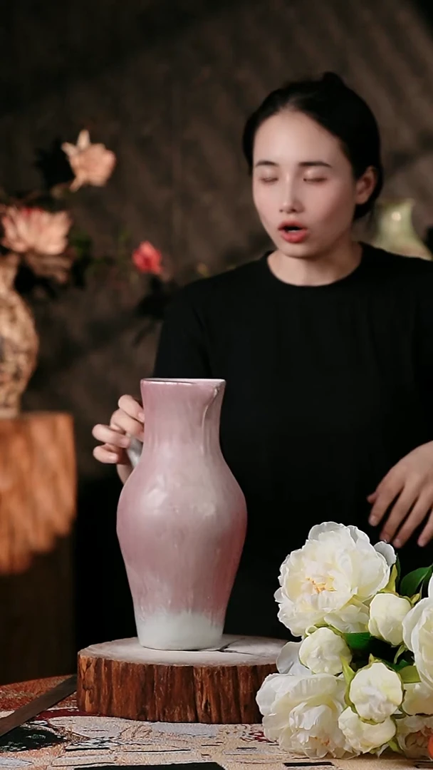 摆件景德镇高温陶瓷花器（口径10高度30)
