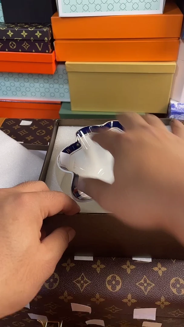杯鸿辉家品牌瓷器，京东包邮！