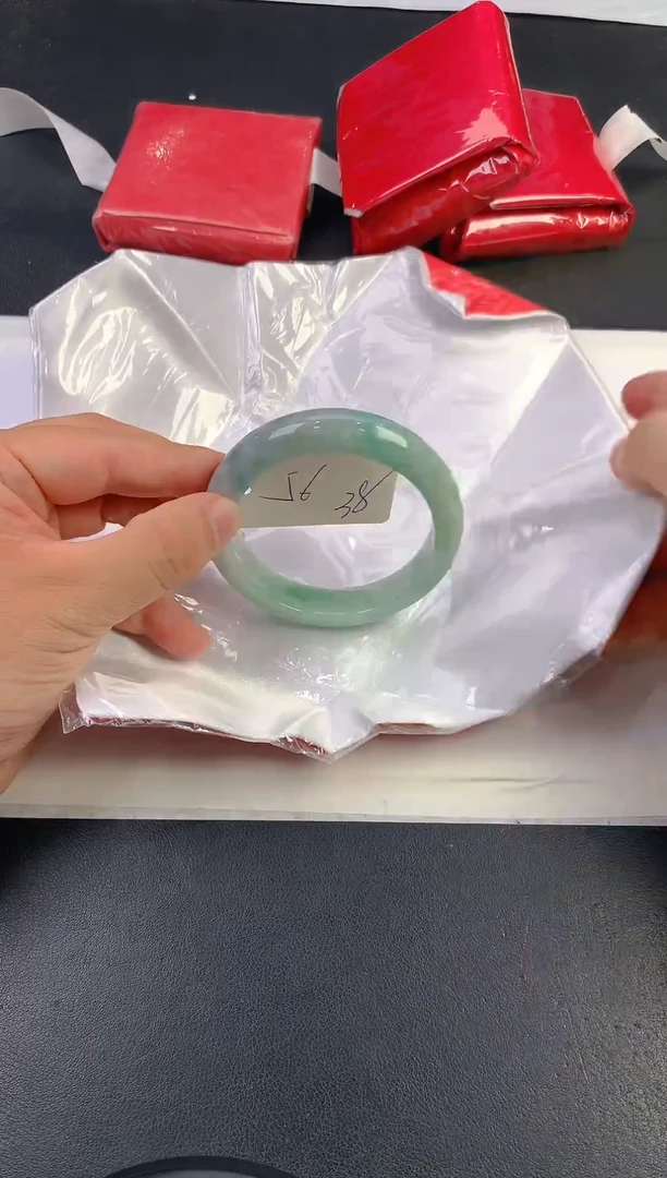 未镶嵌手镯翡翠50