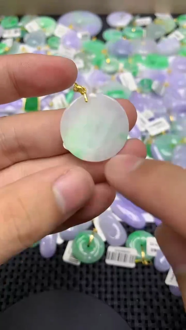 颈饰未镶嵌翡翠天然缅甸翡翠A货