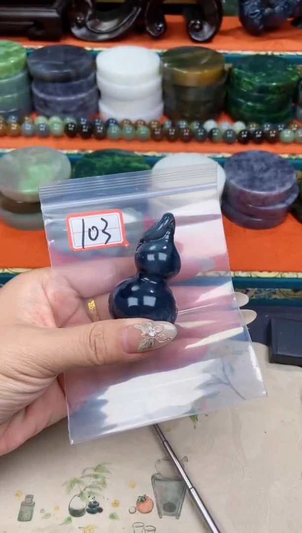 和田玉未镶嵌颈饰和田玉