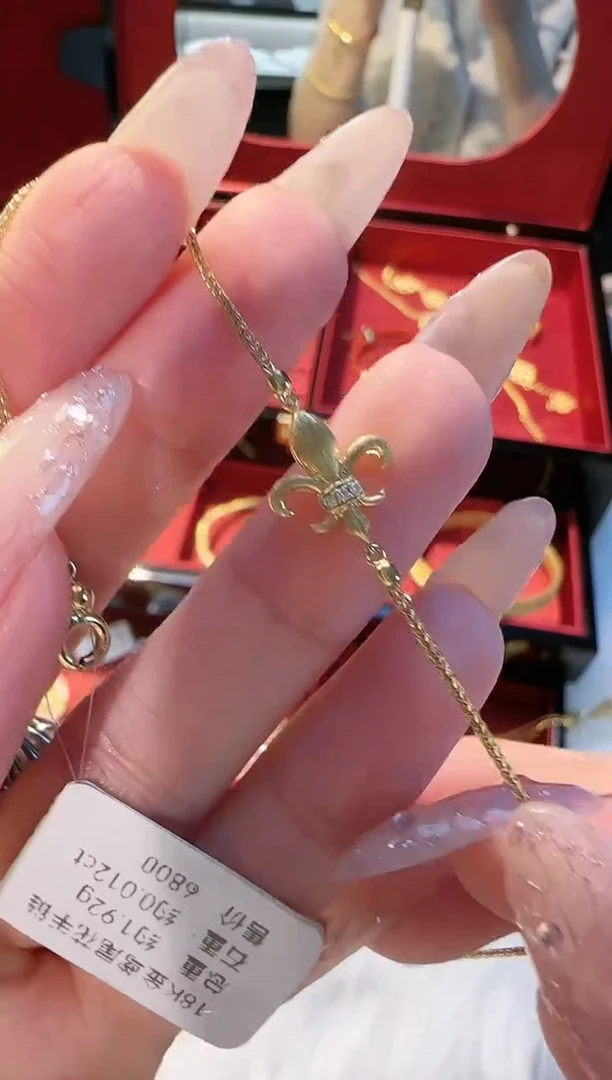 【闪购商品】钻石手链18K金镶嵌鸢尾花手链