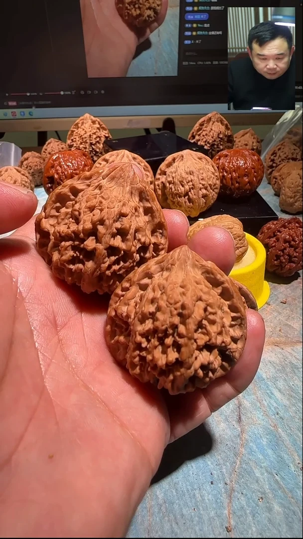 吊坠文玩核桃Y**.百花山