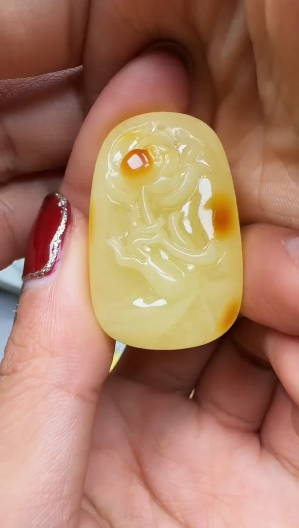 【闪购商品】琥珀裸石未镶嵌挂坠