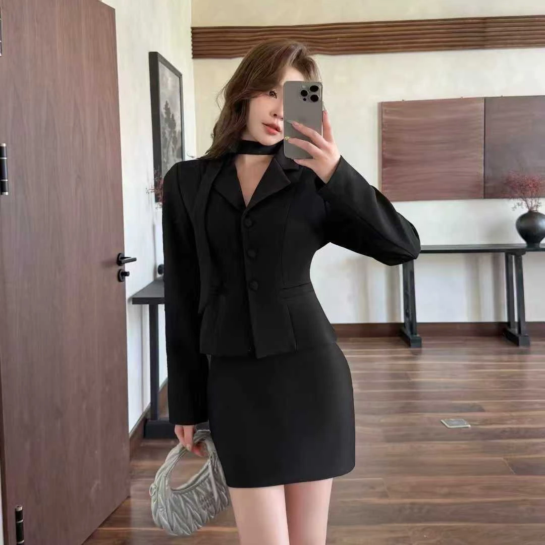 小个子辣妹纯欲显瘦套装气质小西装半裙两件套小众炸街高级感女装