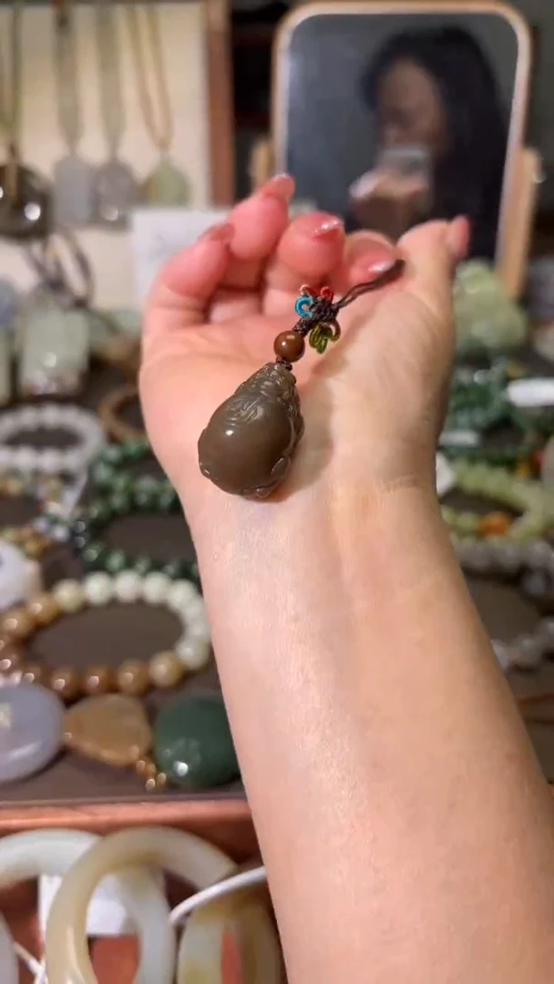 未镶嵌和田玉手机链1