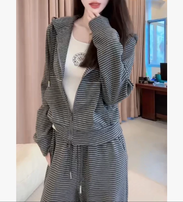 秋季新款时尚洋气显瘦条纹连帽休闲运动条纹套装女FJ91233