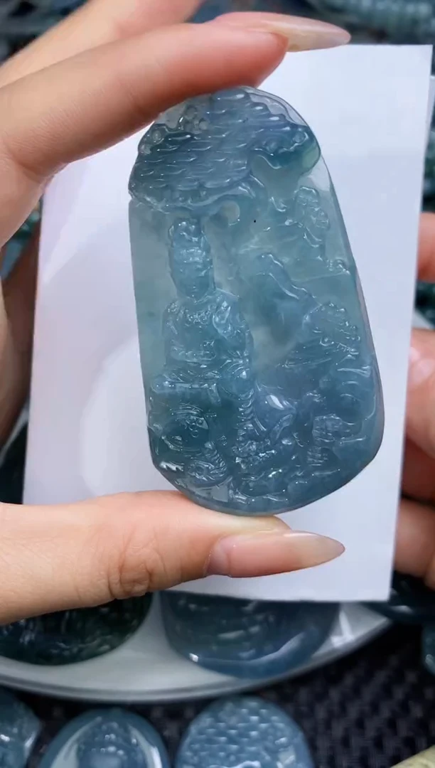 【闪购商品】翡翠颈饰未镶嵌             