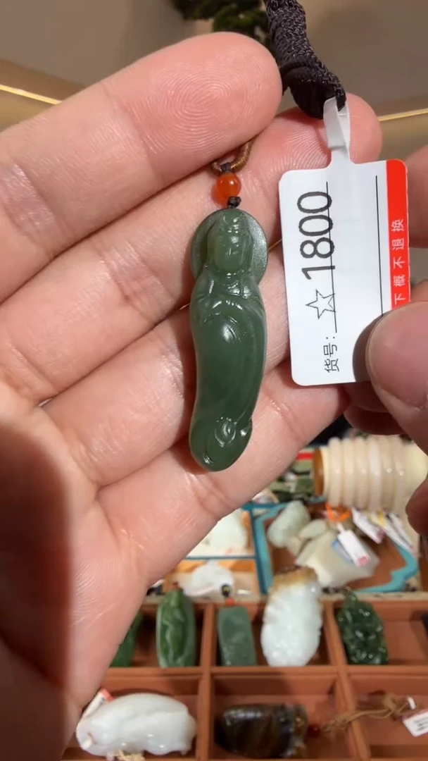 颈饰未镶嵌和田玉1