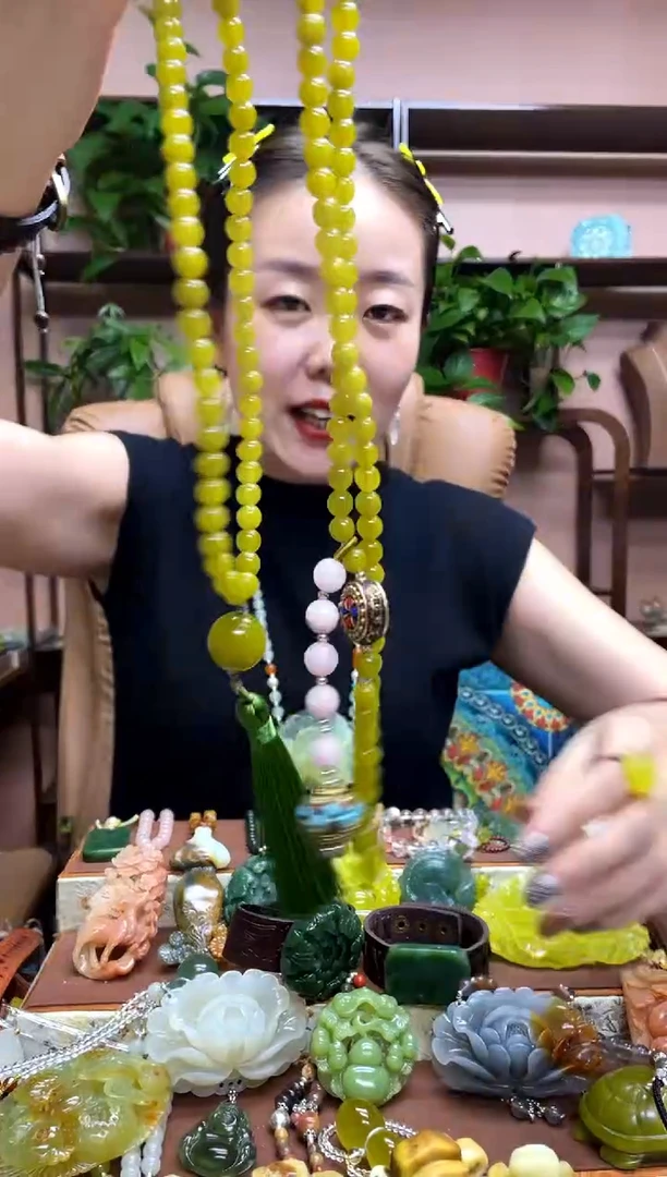 未镶嵌岫玉吊坠·