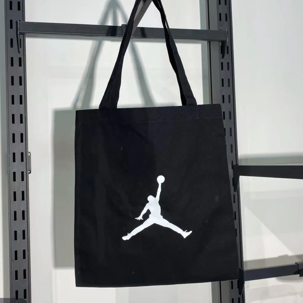 NIKE/耐克 AJ黑白帆布包袋托特中性简约垮单肩包手提包