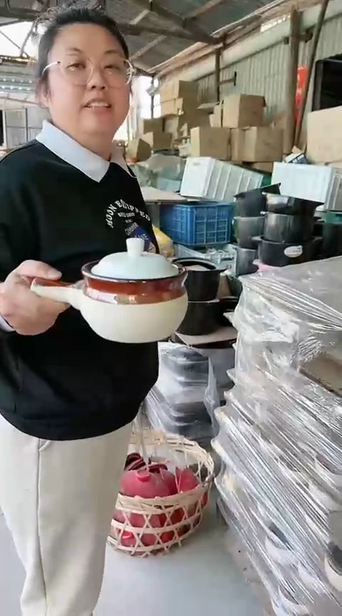 【闪购商品】瑕疵粗陶手把锅带盖不圆不能干烧