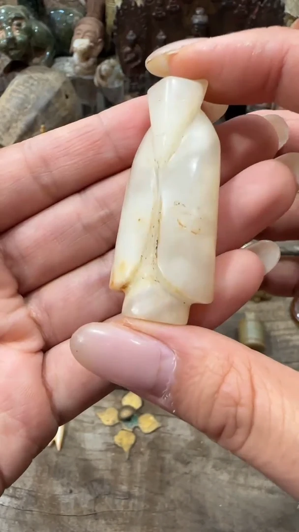 未镶嵌和田玉挂件和田玉未镶嵌挂件