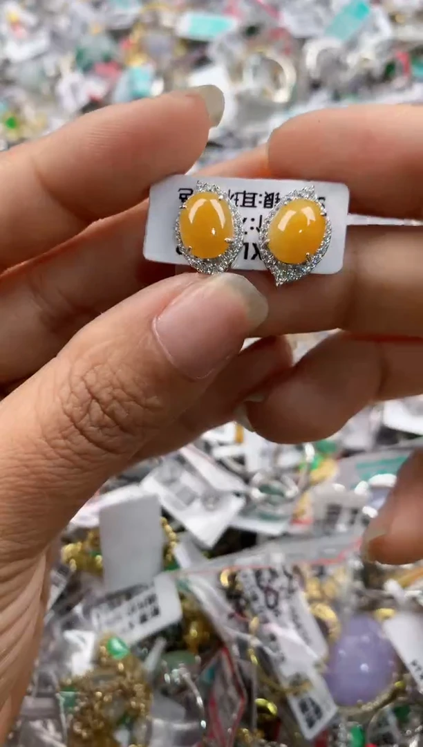 银S925镶嵌戒指翡翠666    1