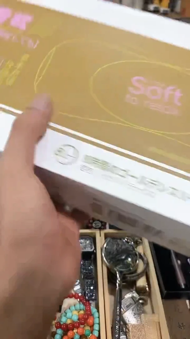 瓷片闪购商品  如图所示