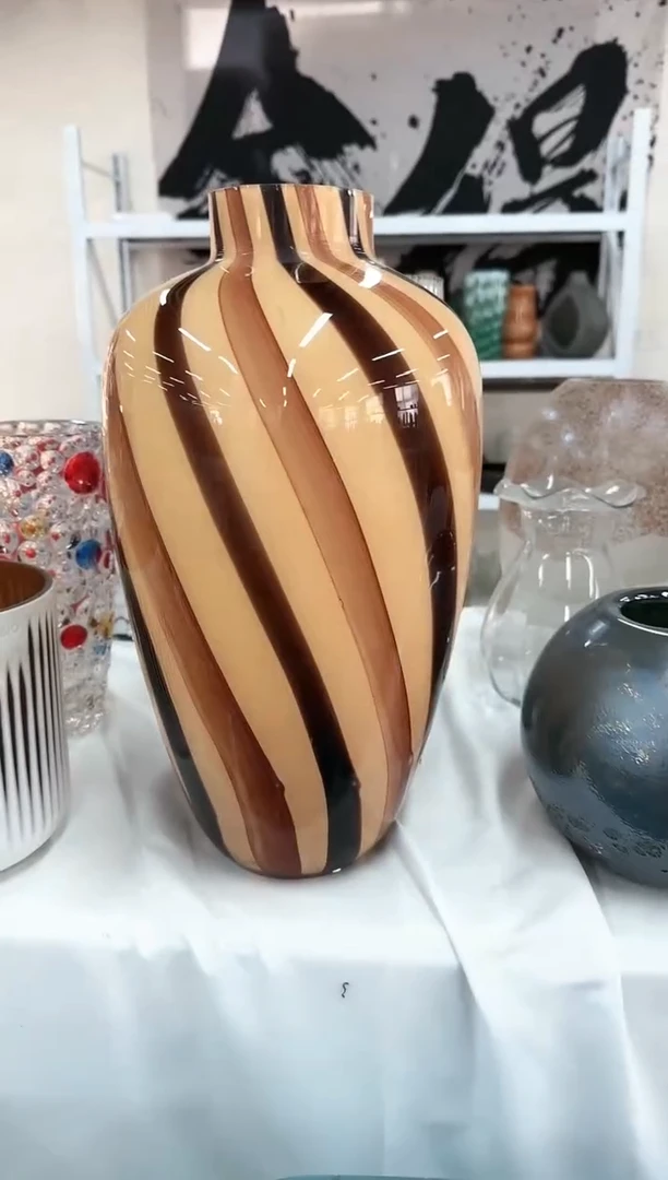 【闪购商品】花瓶8*40..........