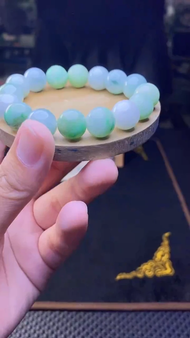 定制翡翠未镶嵌天然缅甸A货翡翠，多样性发货，拍一发一