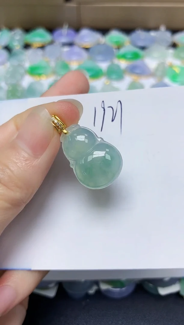 翡翠未镶嵌颈饰天然缅甸翡翠A货