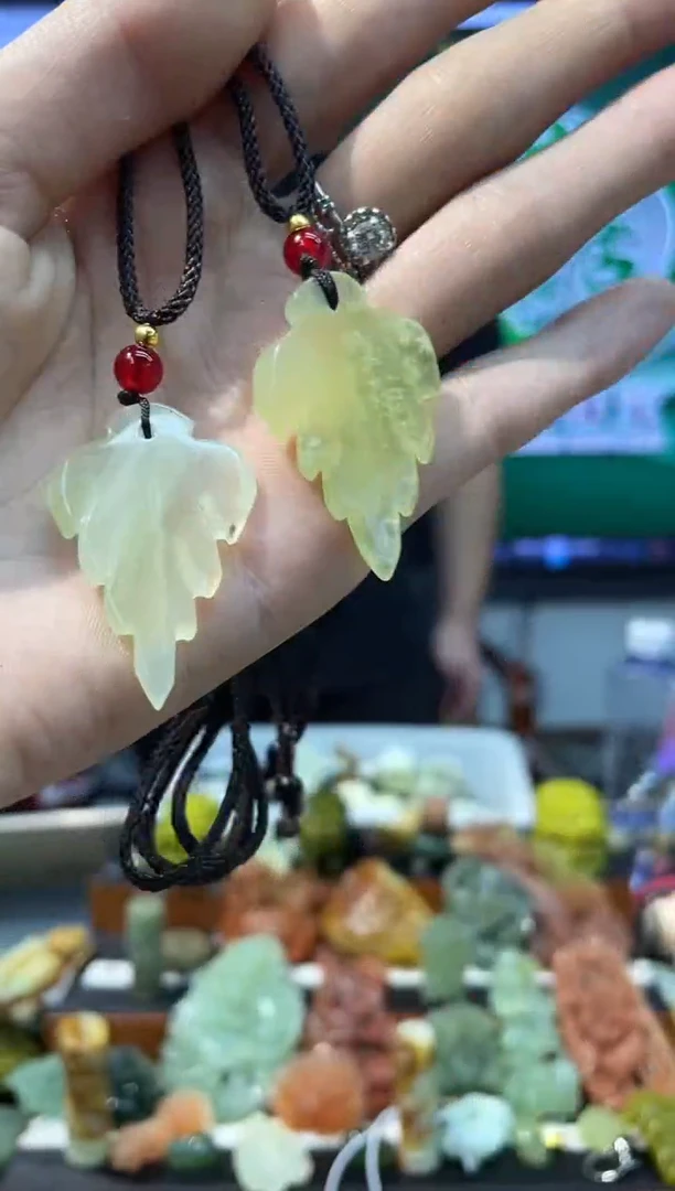 【闪购商品】岫玉吊坠未镶嵌多样性发货*拍一发一