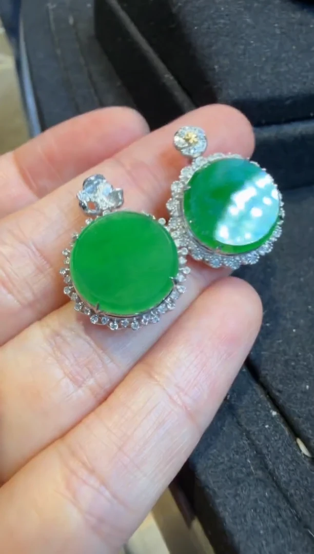 吊坠(不含链)18K金镶嵌翡翠多样性团购发一件