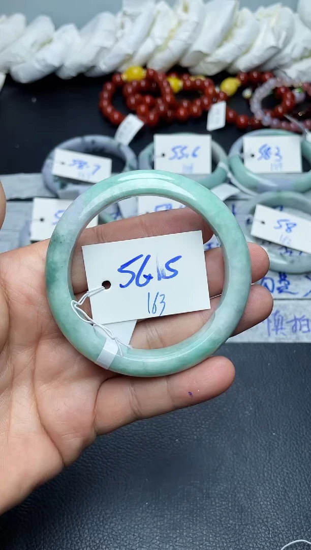 未镶嵌手镯翡翠163