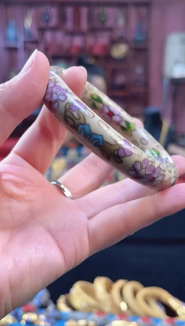 景泰蓝棍镯圈口55-60粗米黄色