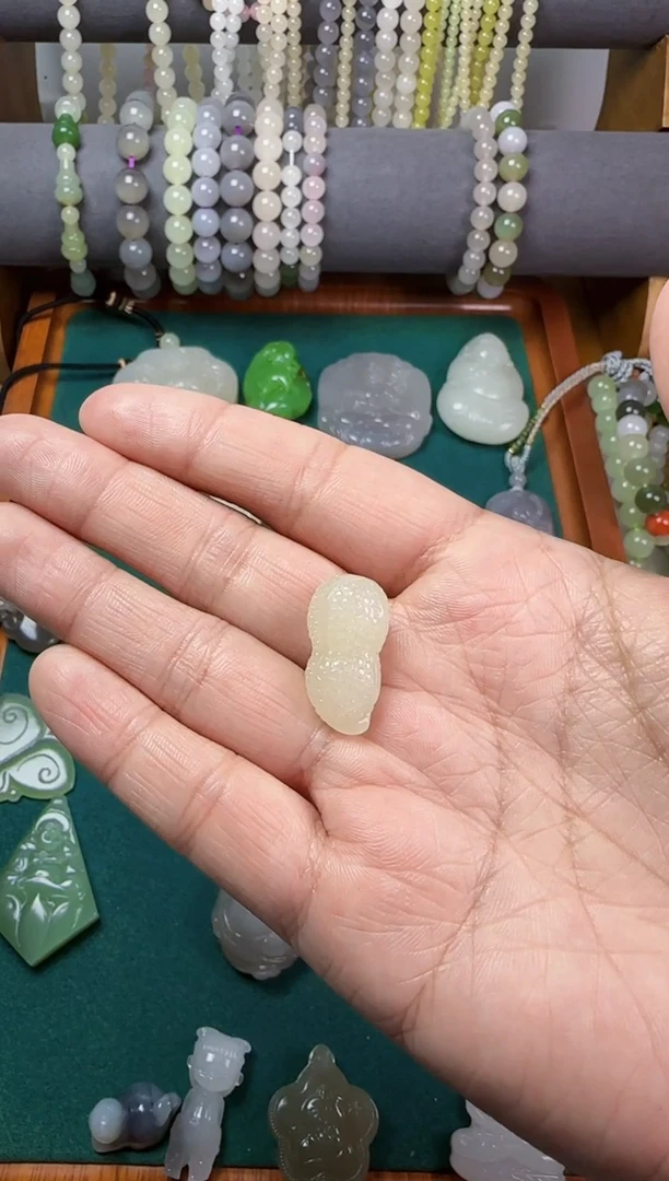 【闪购商品】和田玉无未镶嵌花生