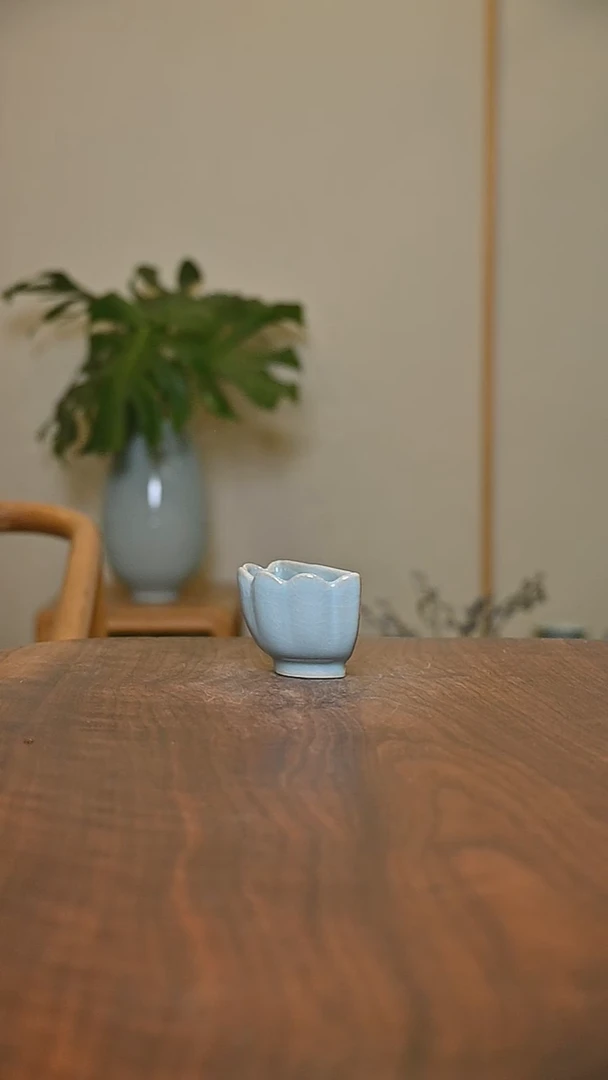 莲花碗冰箱贴 天青 微瑕 朱家款