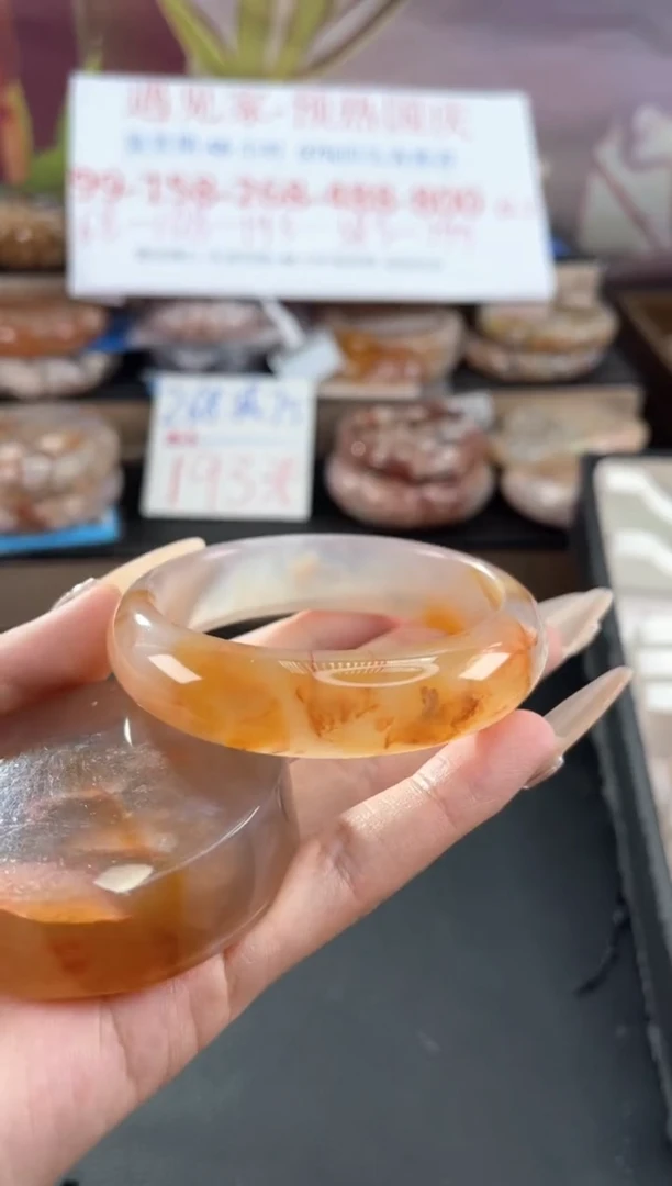 未镶嵌手镯石英质玉56