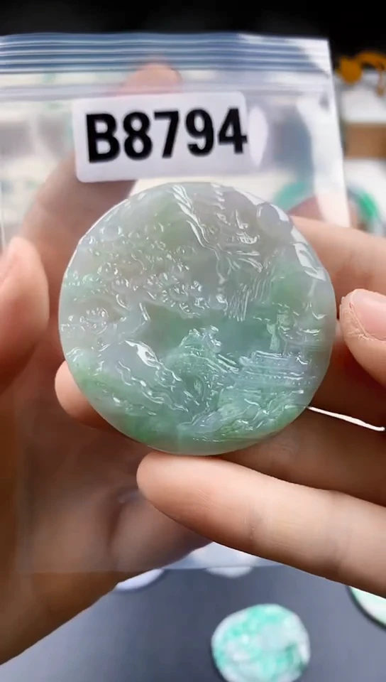 颈饰未镶嵌翡翠天然翡翠吊坠挂件