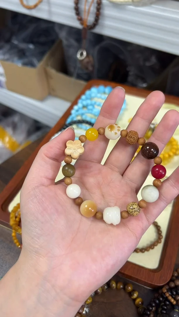 未镶嵌檀香木手串多宝菩提原款设计款手串[168]