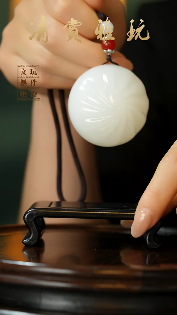 玉《蒸蒸日上小笼包》手把件摆件