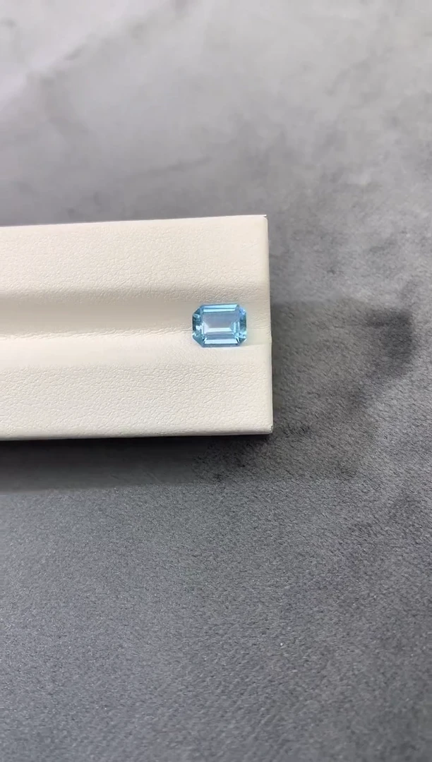 裸石海蓝宝石圣玛丽亚色 1CT