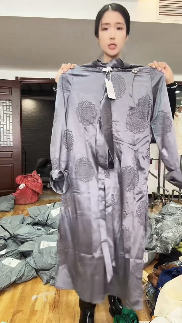 袍子       3XL码    140-150斤