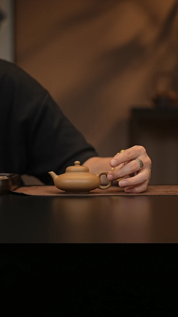 允禾斋  紫砂壶  腰圆 老段