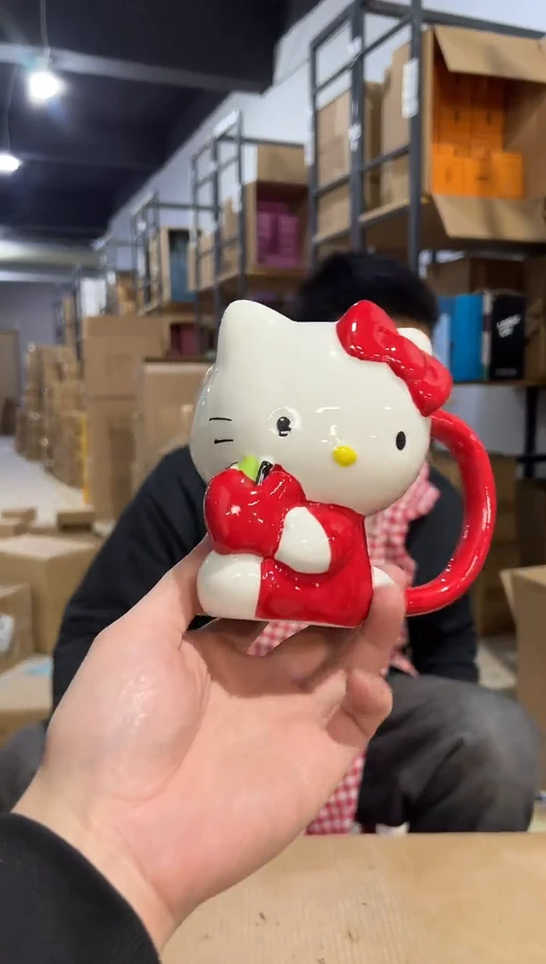 【闪购商品】杯红色kt抱苹果全身杯