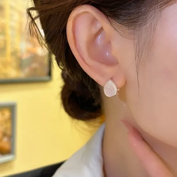 铜合金耳饰 极简设计感ins风银色双面水滴耳扣A327