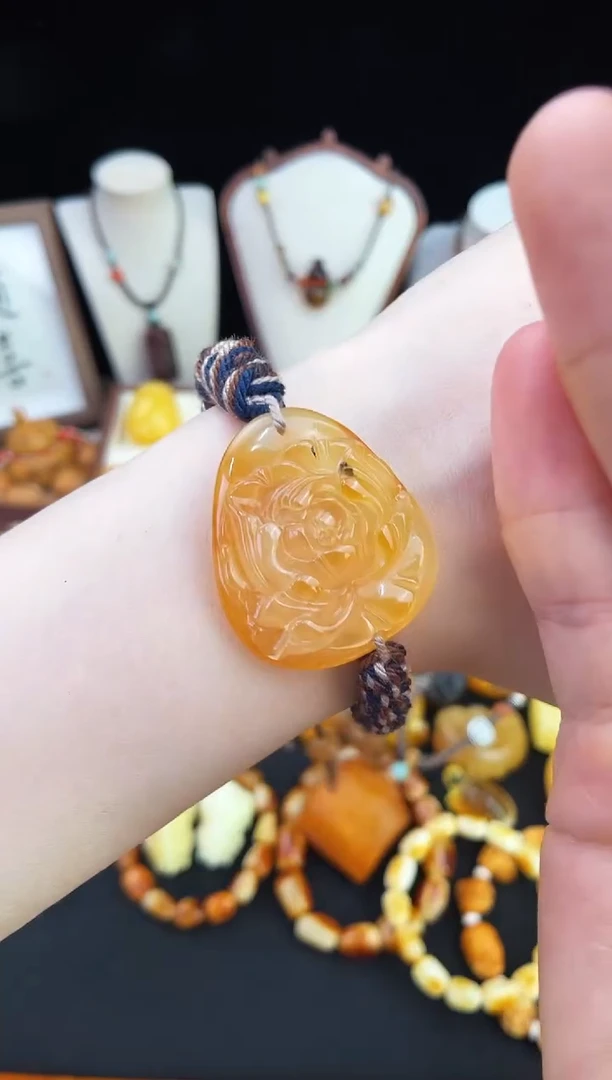 琥珀未镶嵌珠宝奇石柒月