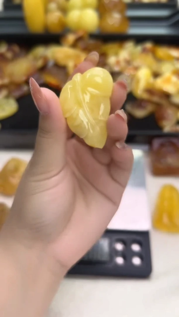 裸石琥珀未镶嵌琥珀蜜蜡吊坠