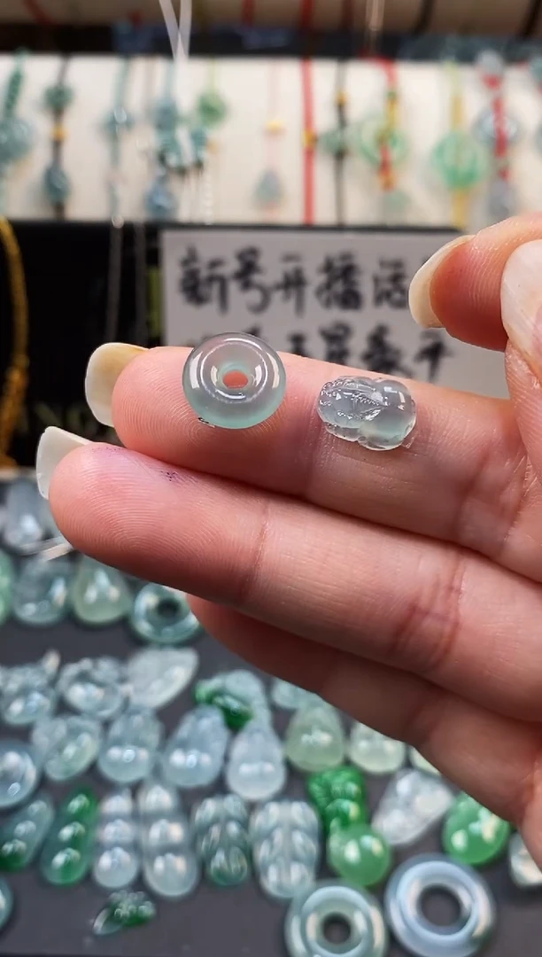 翡翠散珠平安扣貔貅裸石