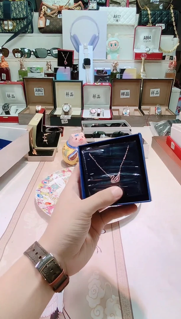 瓷片瓷器 库房到期 全部地板价@@1