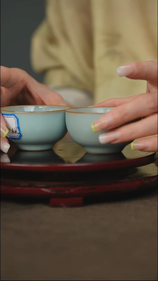 敛口杯 带底款 颜色随机