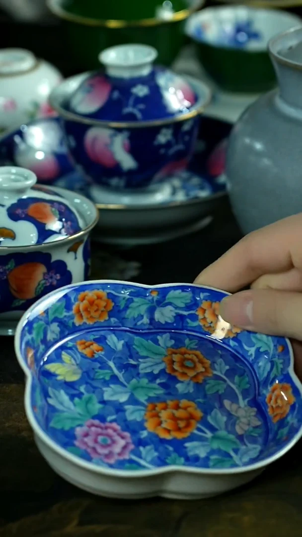 茶具还挺美，蹲下看看！