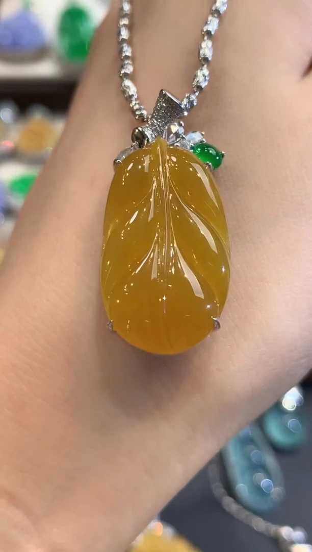 吊坠(不含链)18K金镶嵌翡翠w36