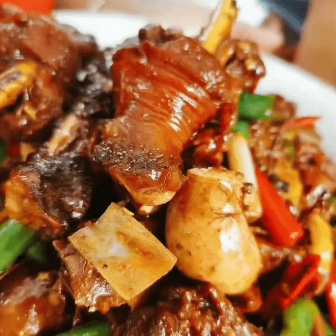 临沂地锅鸡走地鸡临沂炒鸡整鸡现炒现发山东辣子鸡1500克