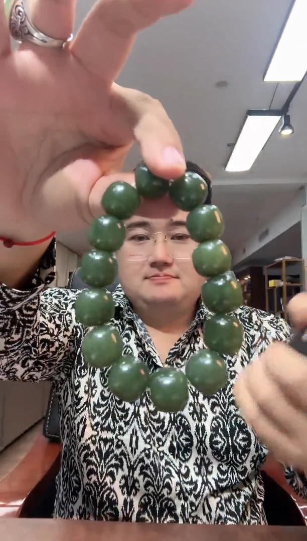 未镶嵌手链和田玉1
